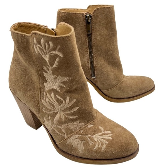 Lucky Brand Elenor 2 Embroidered Suede Booties Tan‎ Size 6.5 - Picture 1 of 11